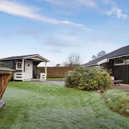 Σπίτι διακοπών Lovely In With Sauna